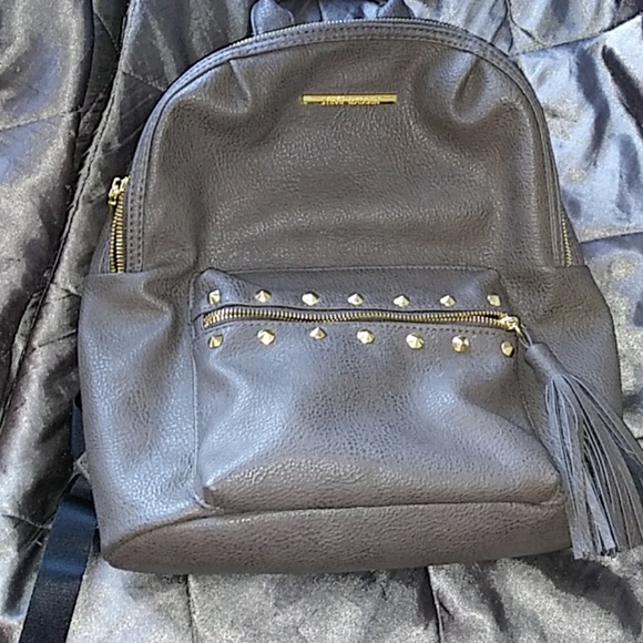 Steve Madden Handbags - Steve Madded faux leather backpack purse